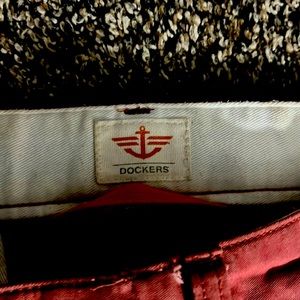 Mens Dockers 34-32 Maroon